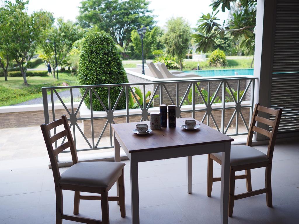Baan Rub Lom By Jane Apartment Pak Chong Екстериор снимка